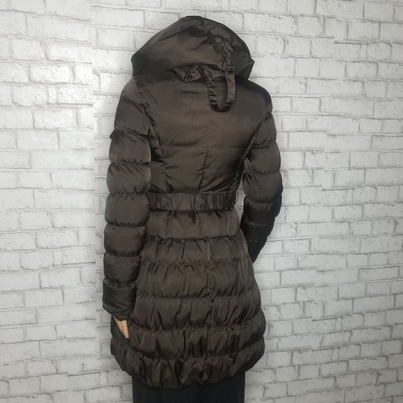 Stylish Outerwear Puffer With hood - Picture 4 of 9